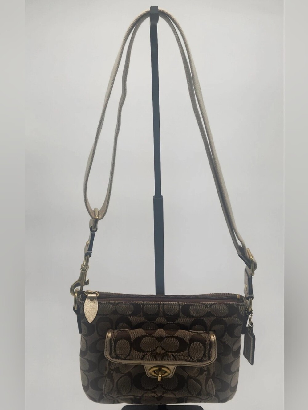 Coach Signature Swingpack Crossbody Khaki Brown Turnlock